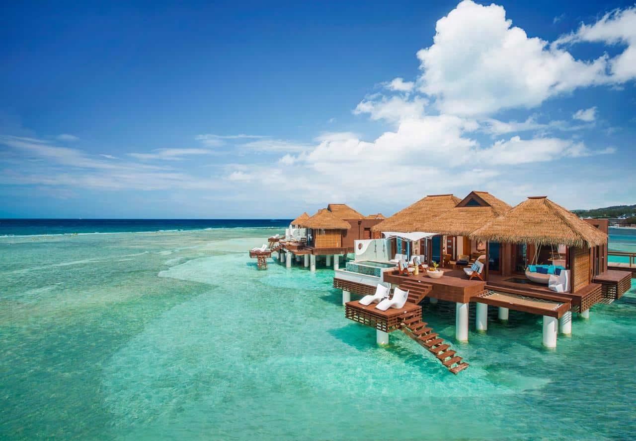 12 Wasserbungalows in der Karibik - Die-Besten-Hotels.net